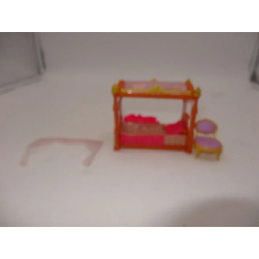 Disney Junior‎ Sofia The First Royal Bed Canopy Dollhouse Furniture Set